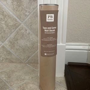 Pottery Barn teen Loop Corner Wall Decal